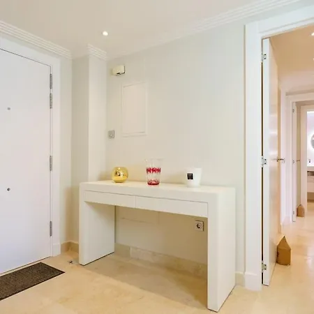 Acosta Vistas Al Mar Y Golf شقة إِستيبونا